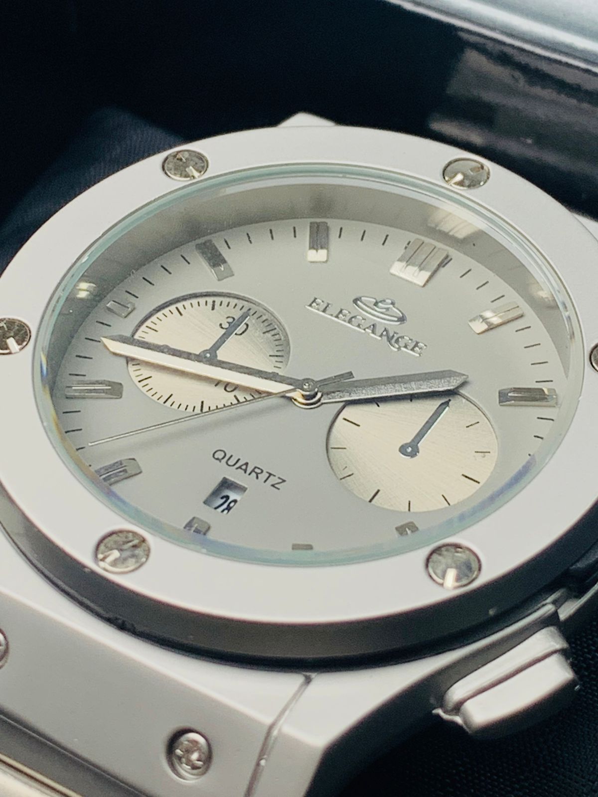 Elegance watch Light Gray Date Adjust