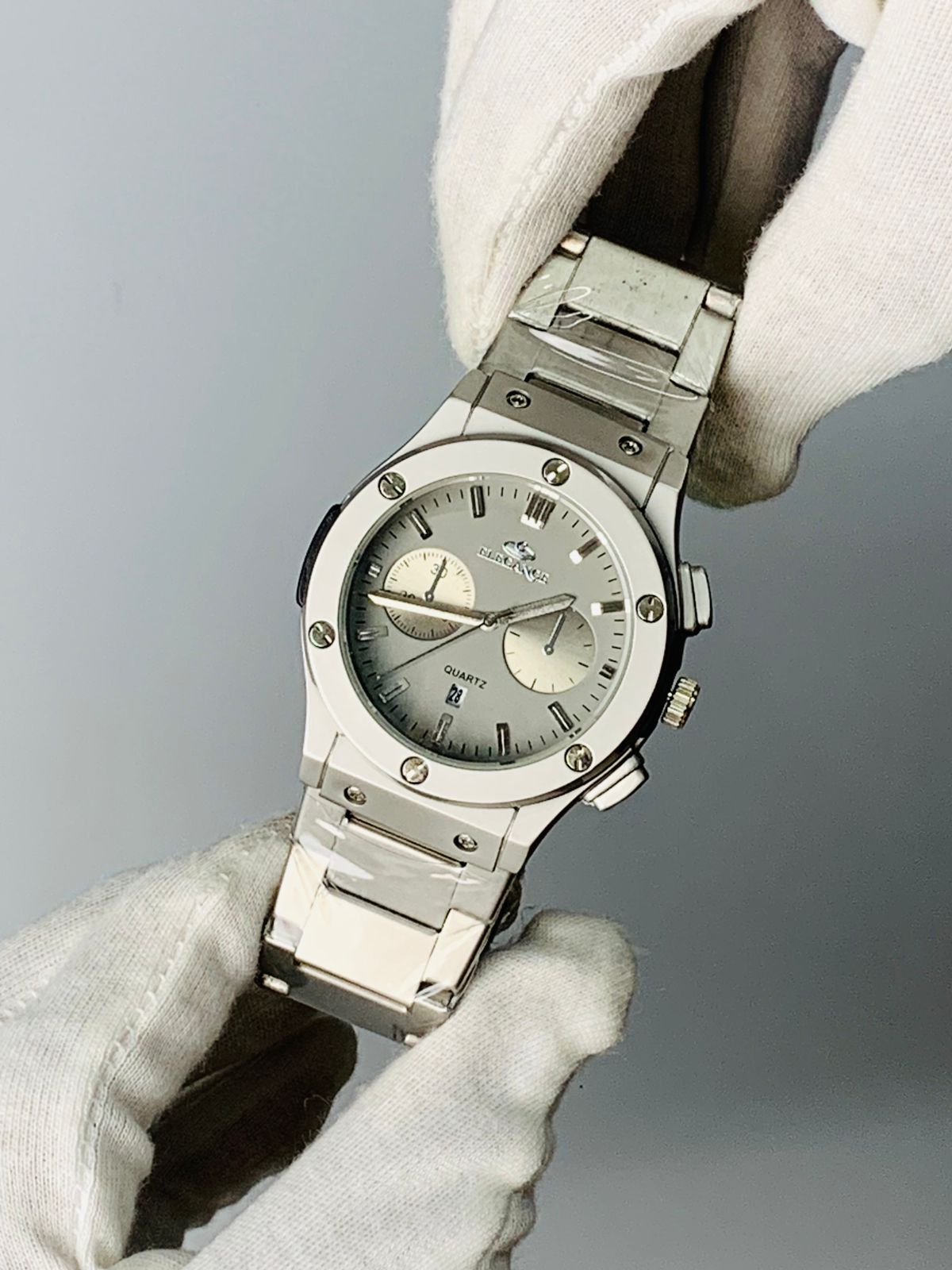 Elegance watch Light Gray Date Adjust