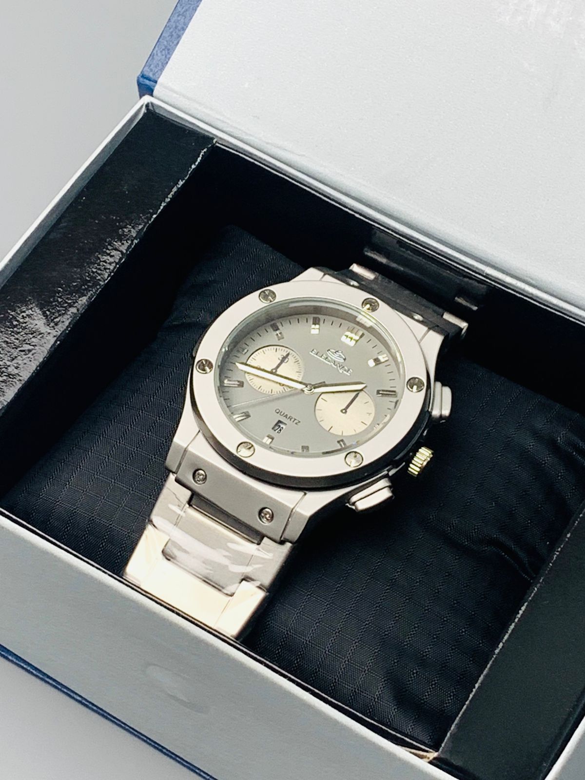 Elegance watch Light Gray Date Adjust