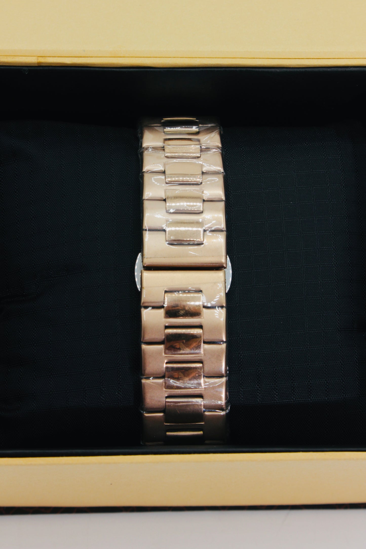 Patek Philippe Nautilus Style Quartz Men’s Watch – Frosted Gold Case with Midnight Blue Dial